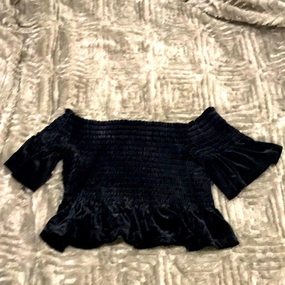 BP- NWOT -Velvet Off The Shoulder Ruffle Crop Top Velour - Size: Medium - Picture 3 of 5